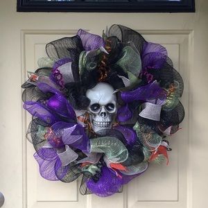 Skelton head deco mesh ribbon Halloween wreath